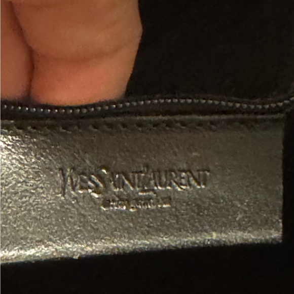 Authentic Yves Saint Laurent  Leather Grommet Detail Shoulder Handbag Black. - Picture 10 of 14